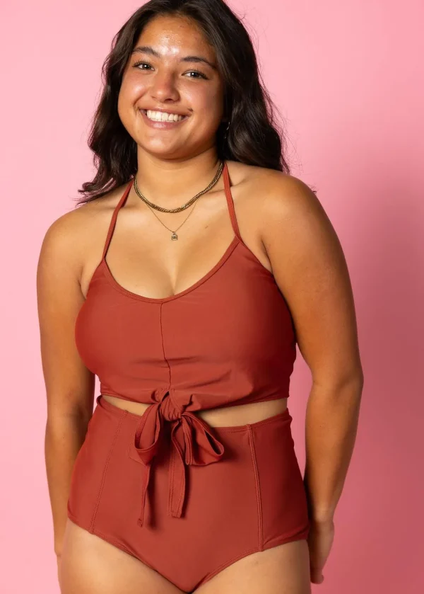 Amber Brown | High-Waisted Bottoms