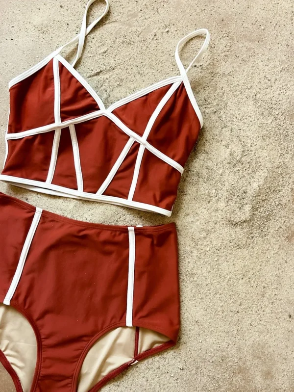 Amber Brown | Lined Up Top