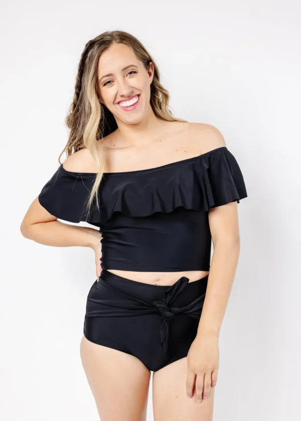 Black | Ruffled Around Top