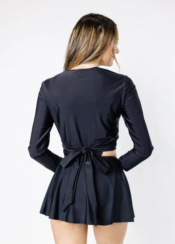 Black | Wrap Top Rashguard