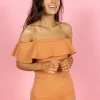 Clay | Ruffled Around Top