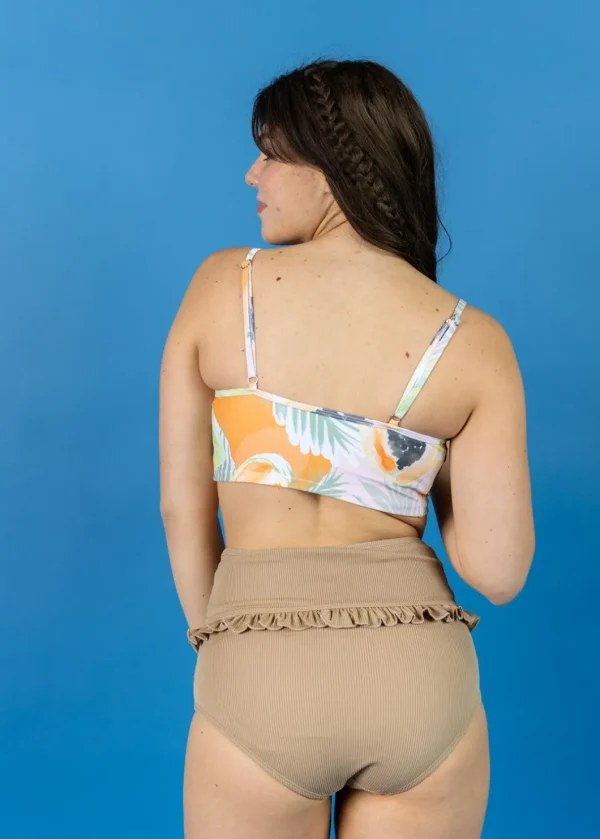 Ribbed Sand Brown | Mid-Ruffle Bottoms
