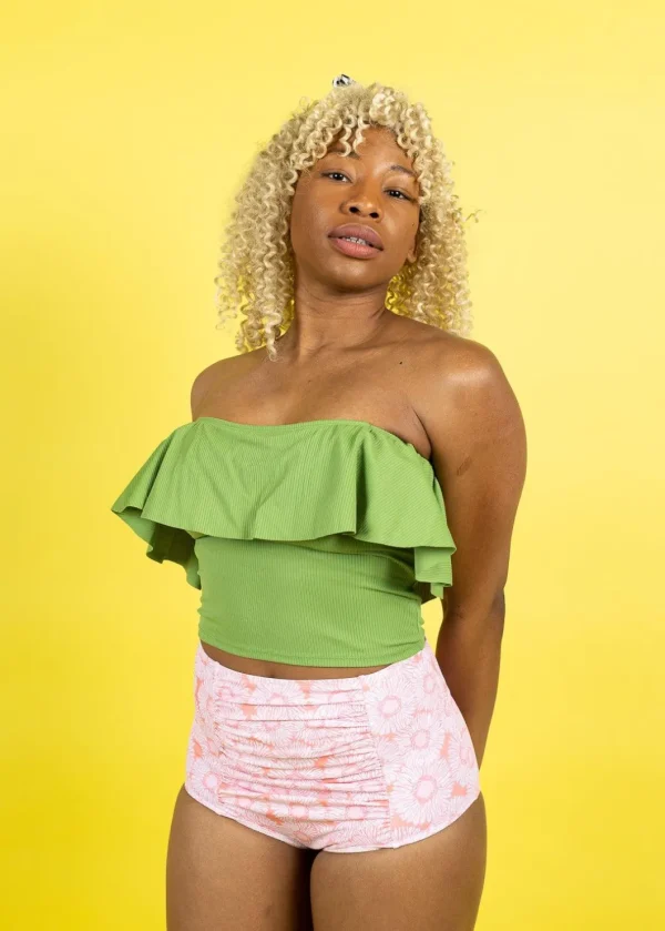 Ribbed Spring Green | Ruffled Around Top